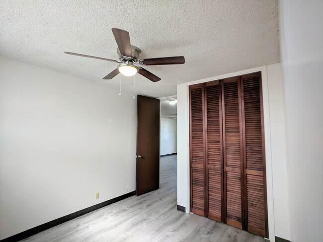Building Photo - 855 Olokele Ave