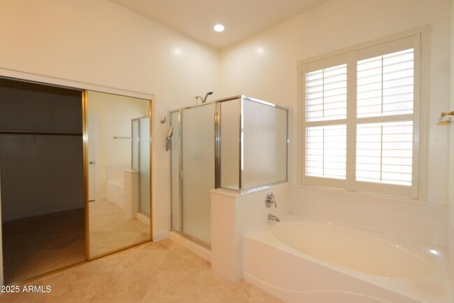 Building Photo - 10412 E Los Lagos Vista Ave
