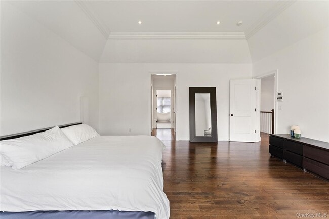 Building Photo - 20 Brookline Rd