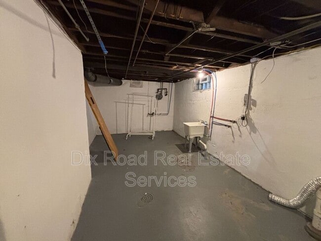 Building Photo - 107 Edgewood Ave