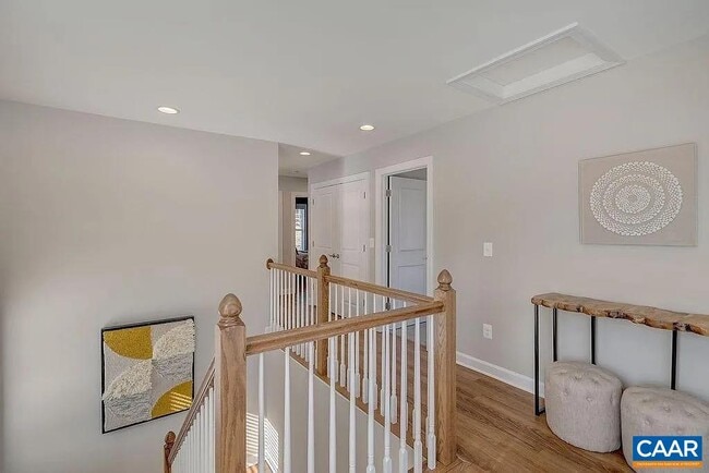 Building Photo - 314 Huntley Ave