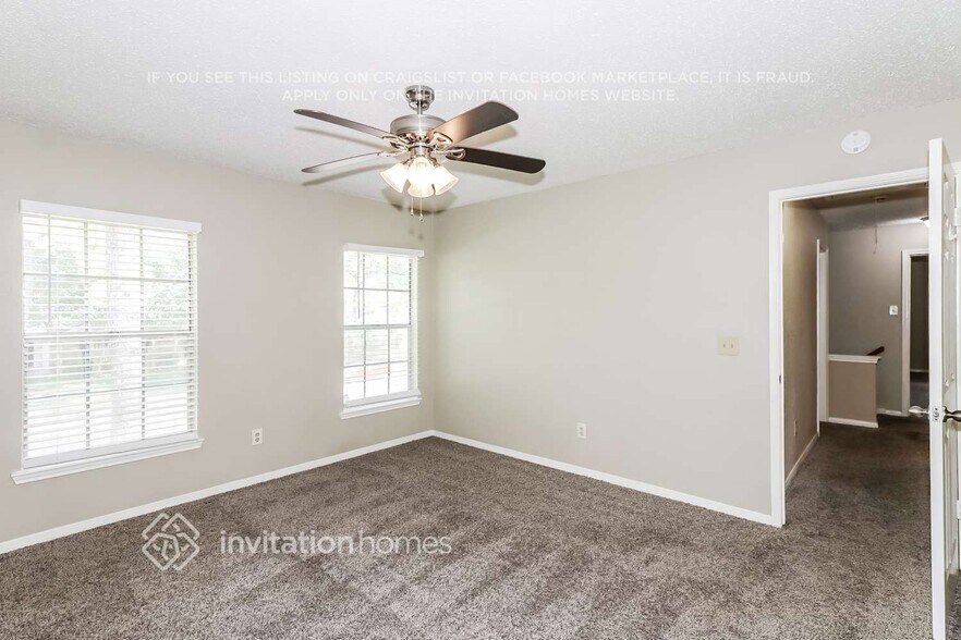 Building Photo - 16011 Sweetwater Creek Dr