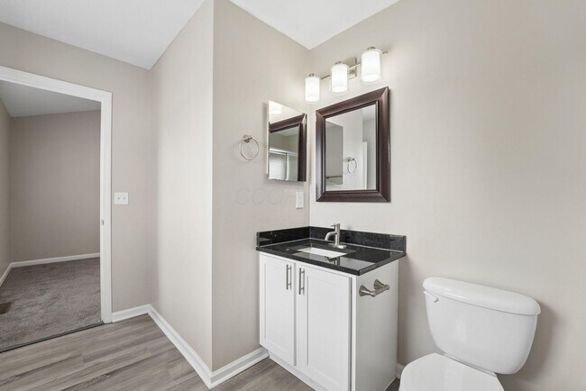 Building Photo - 7621 Lorimar Dr