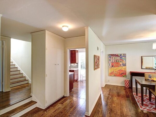 Building Photo - Charming Land Park Home. Modern Comfort Me...