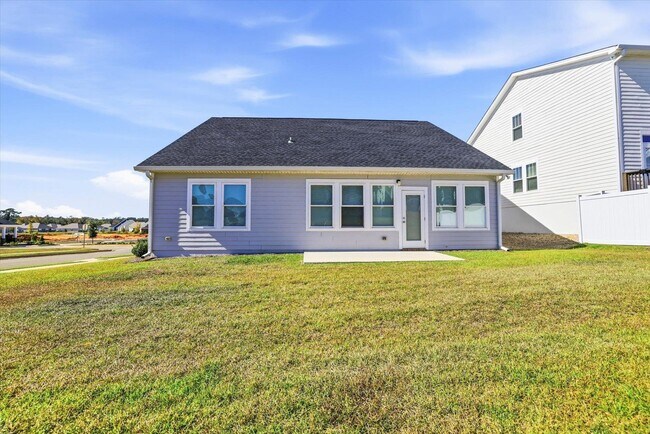 Building Photo - 201 Ursaline St