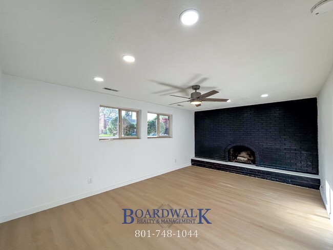 Building Photo - 259 S 230 E