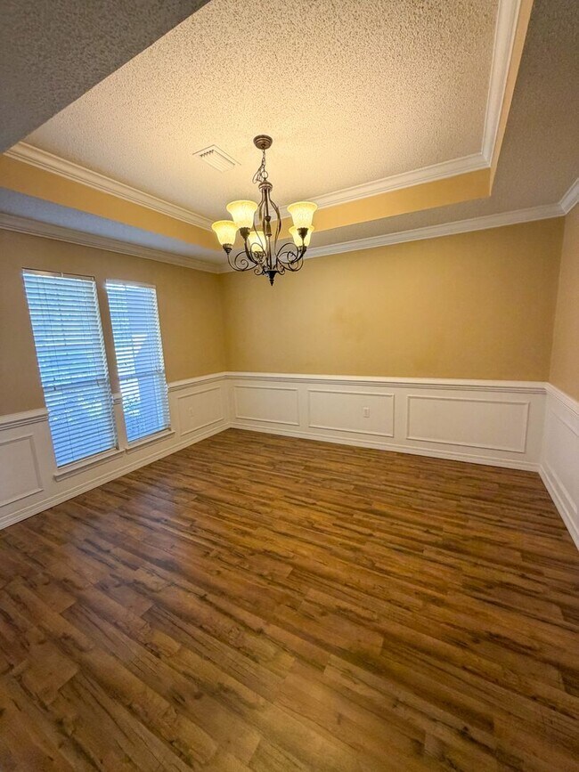 Building Photo - 4697 Lovegrass Ln