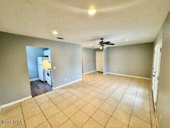 Building Photo - 2509 W 10th St