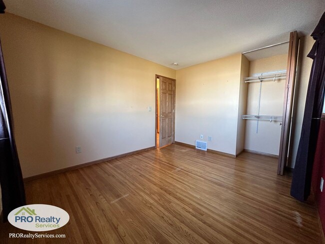 Building Photo - 3 Bedroom Home in Crystal