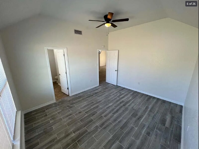 Building Photo - 2604 Saulsbury Dr