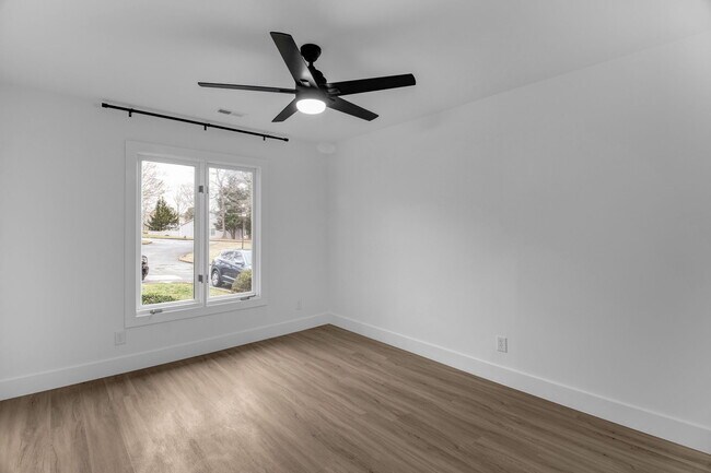 Building Photo - 1413 Grantland Pl
