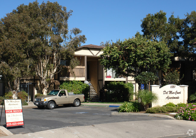 Building Photo - Del Mar Court Apartments