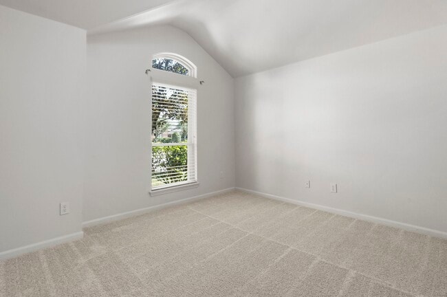 Building Photo - 2602 White Falls Dr