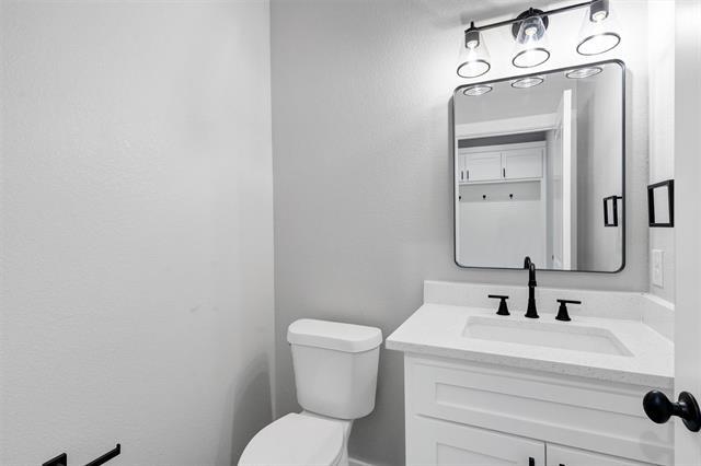 Building Photo - 576 Highview Ct