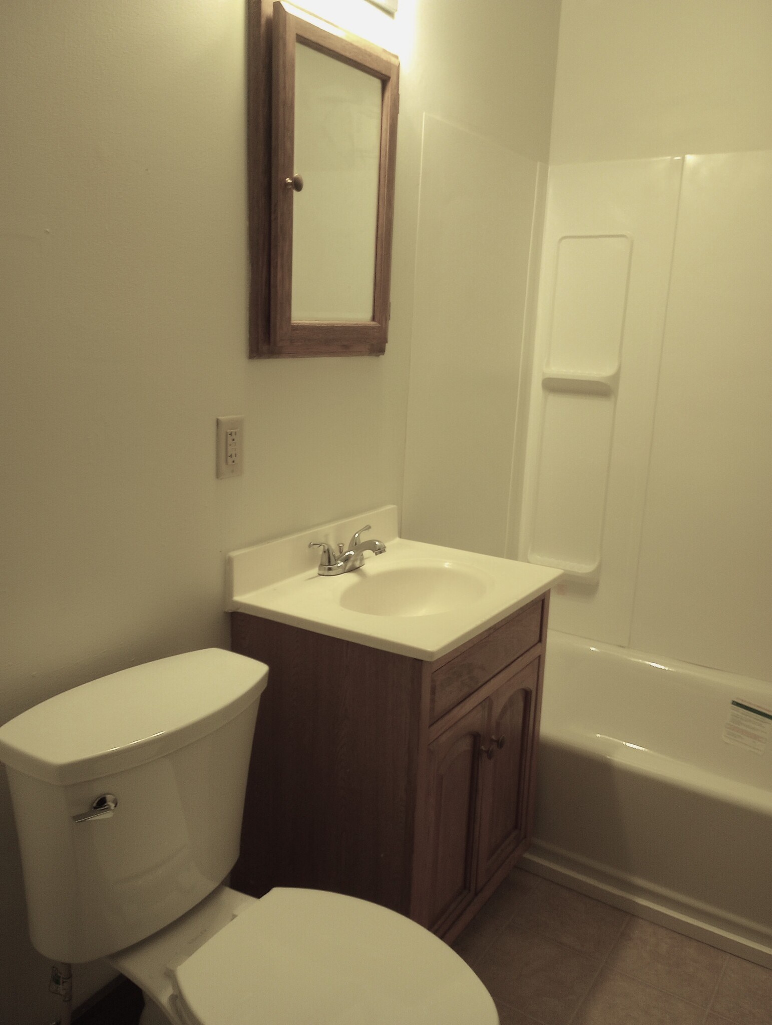 Building Photo - 362 W Gray St