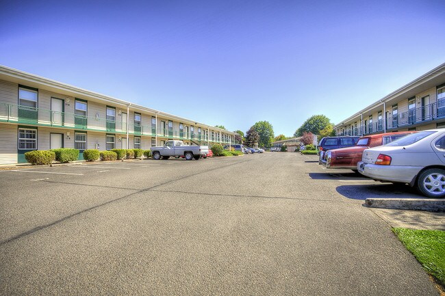 Building Photo - West Hills Village