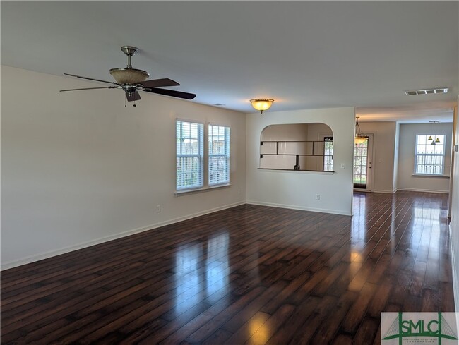 Building Photo - 325 Windmill Dr