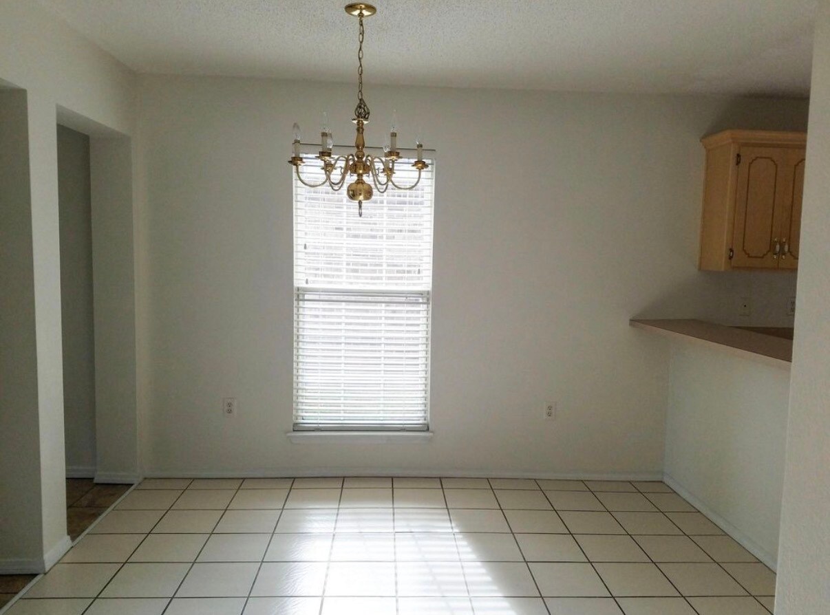 Building Photo - 4550 Barrington Ln