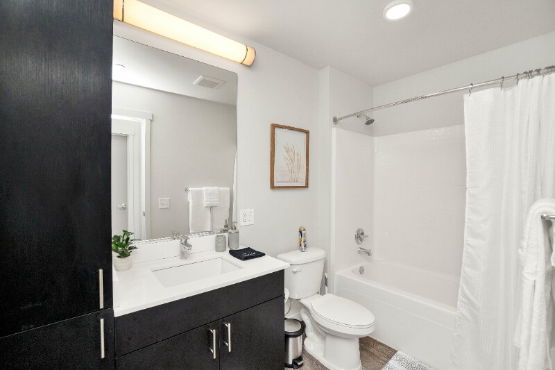 Building Photo - 80 South Main St