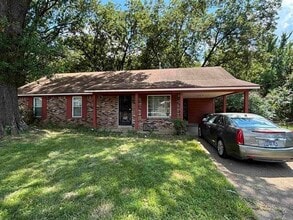 Building Photo - 1601 Oberle Rd