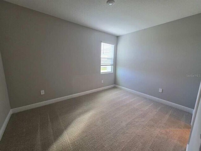 Building Photo - 2212 Sienna Spruce St