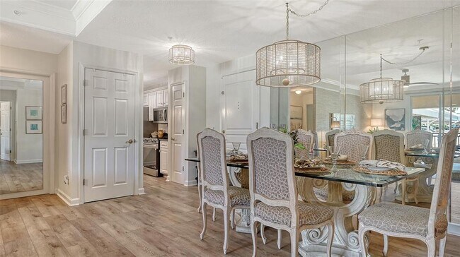 Building Photo - 750 N Tamiami Trl