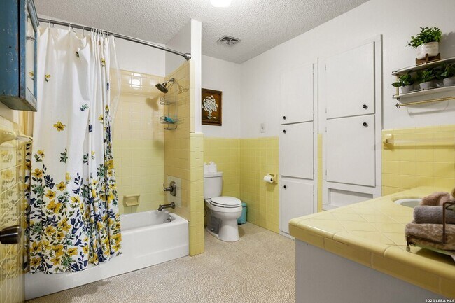 Building Photo - 118 Buffalo Springs Crossing