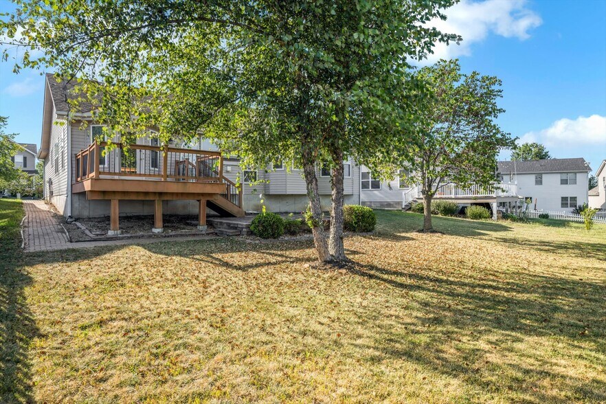 Building Photo - 1583 Briarchase Dr