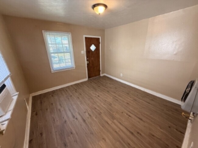 Building Photo - 1565 Harrison St