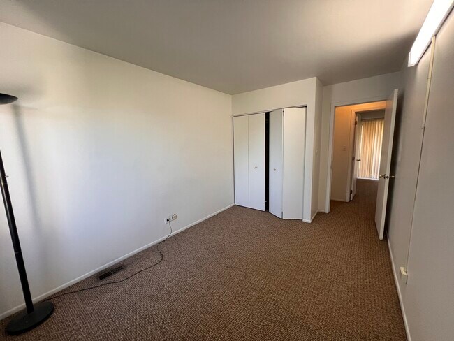 Building Photo - 951 Wilshire Ct