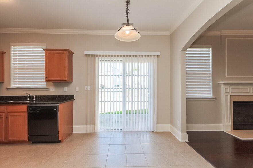 Building Photo - 3412 Market View Dr