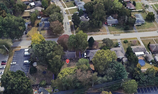 Building Photo - For Rent: Classic 3-Bedroom Brick Ranch in Lexington
