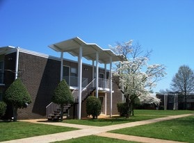 Building Photo - Imperial Gardens