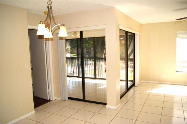 Building Photo - 3781 Cocoplum Cir