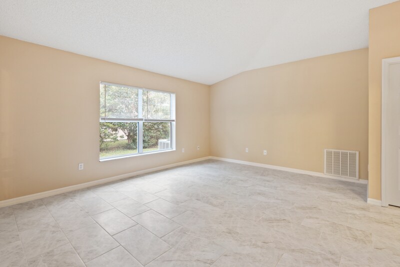 Building Photo - 57 Pin Oak Dr