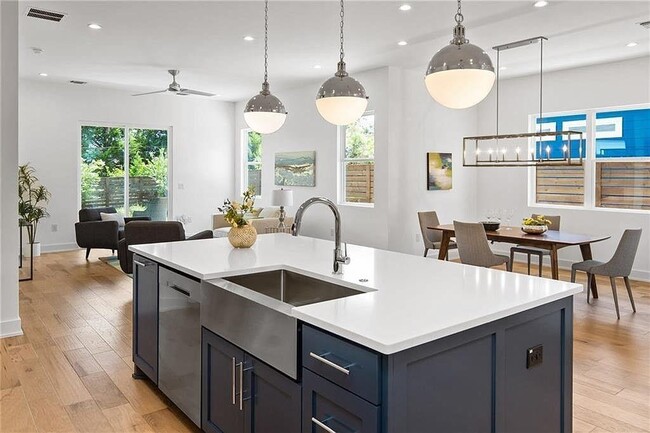 Building Photo - 6321 Keegans Dr