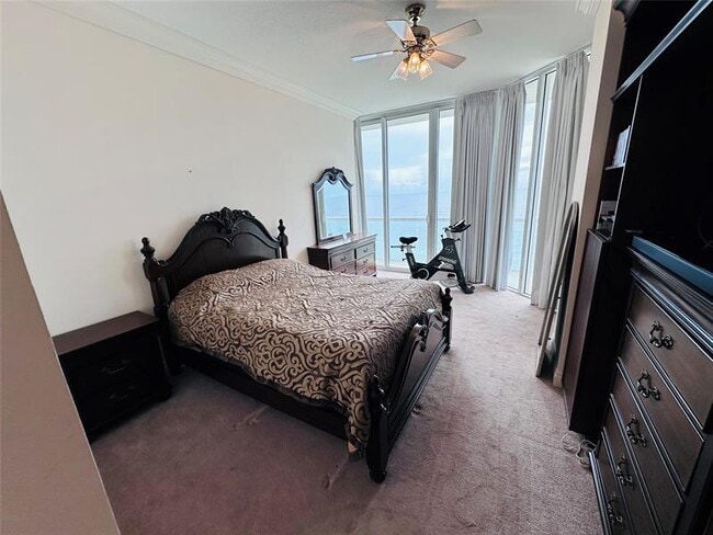 Building Photo - 6001 N Ocean Dr