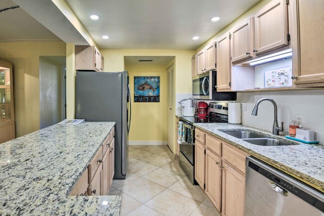 Building Photo - 5855 Midnight Pass Rd