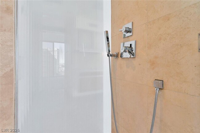 Building Photo - 3722 S Las Vegas Blvd