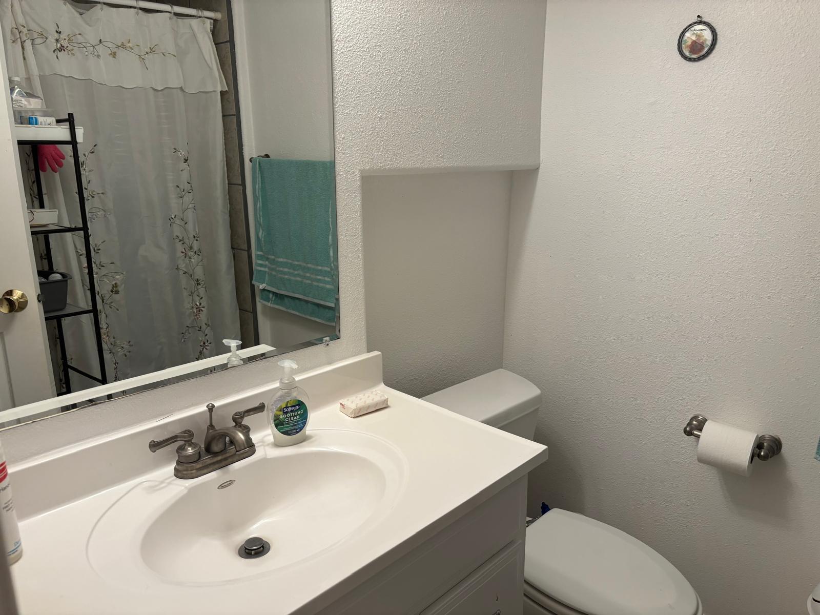 Building Photo - 8726 S 620 E