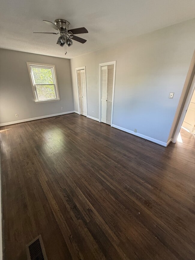 Building Photo - 5 Beverly Heights