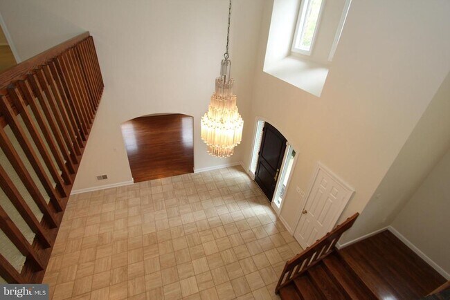 Building Photo - 10208 Sorrel Ave