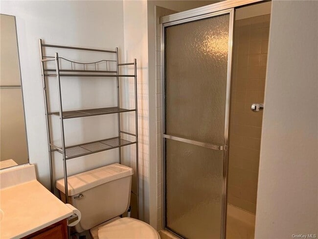 Building Photo - 18 Kendal Ln