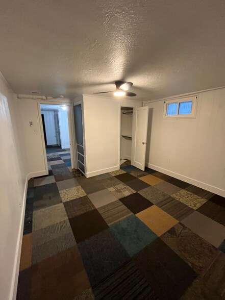 Building Photo - 534 S Main St