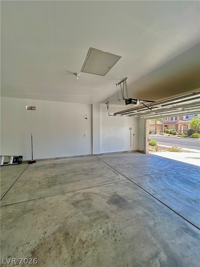 Building Photo - 3926 Kristina Lynn Ave