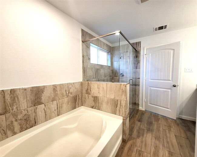 Building Photo - 1227 Marvista Ln