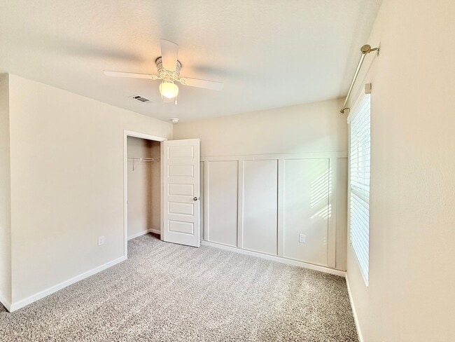 Building Photo - 4-Bedroom Home - Community Park/Splash Pad