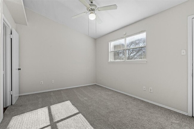 Building Photo - 1841 River Crossing Cir