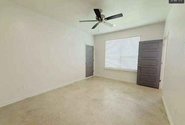 Building Photo - 215 Riptide Rd