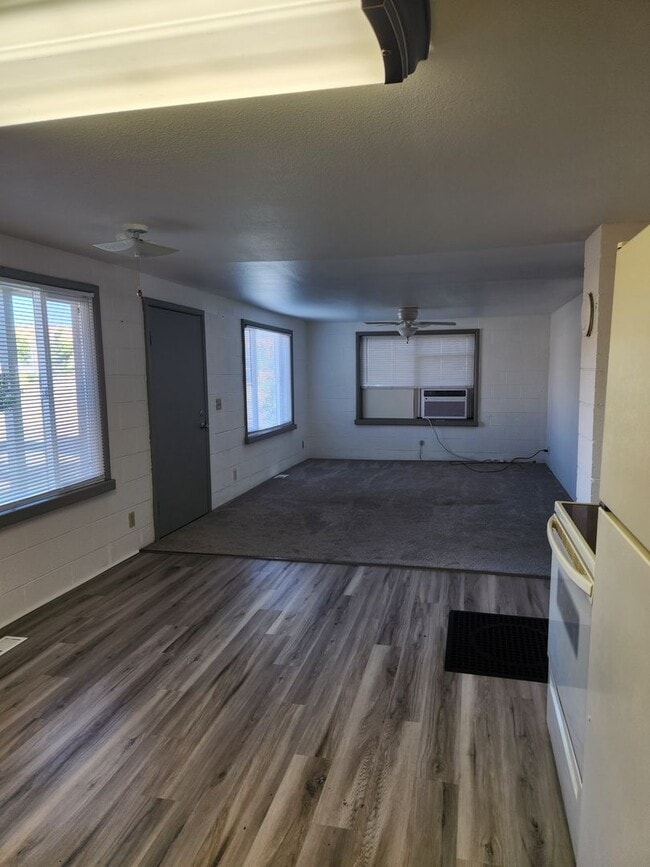Building Photo - Occupied, do not disturb tenants.  Naches ...